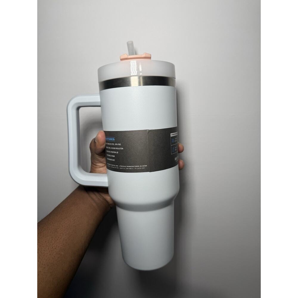 Stanley Limited Edition OG CLOUD 40oz H2.O Flowstate Quencher Tumbler BNWT RARE! - Picture 5 of 7